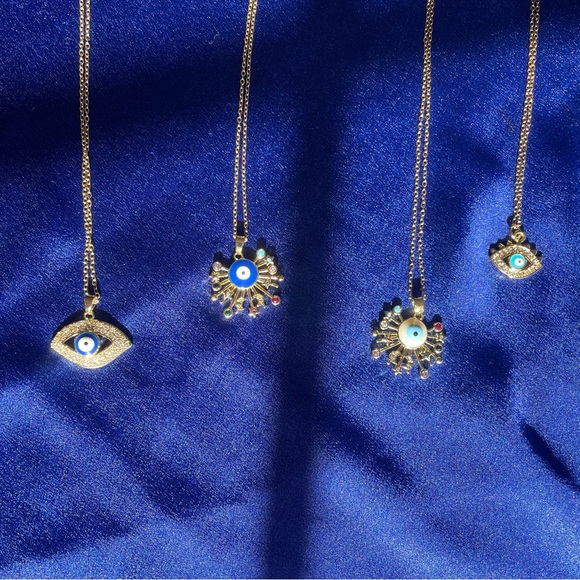 *NEW* 18K Gold Plated Cubic Zirconia Evil Eyes Pendant Necklace 🧿🪬 - Picture 10 of 15